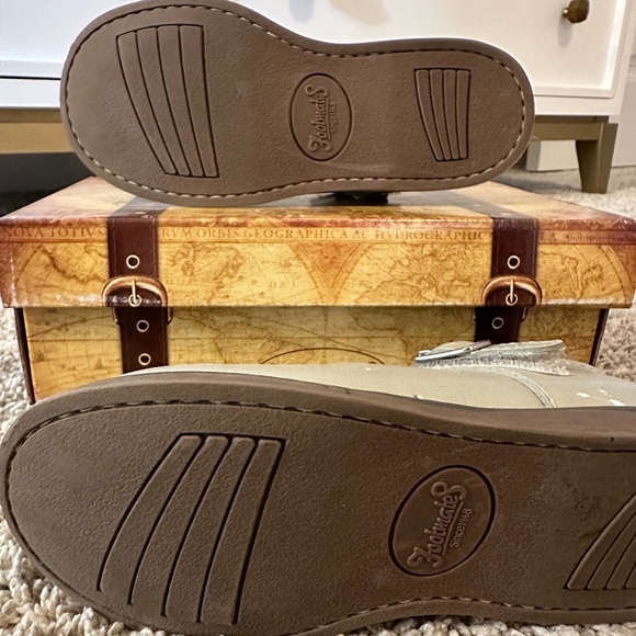 Footmates Sherry Mary Jane - sz 10.5 - Picture 7 of 8